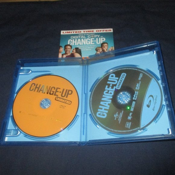 The Change-Up (Blu-ray/DVD, 2011, 2-Disc Set, Canadian) w/ slipcover - Picture 3 of 4
